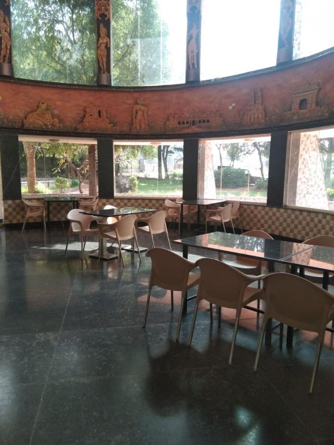 Kstdc Hotel Mayura Pavithra Yediyur Kunigal ภายนอก รูปภาพ